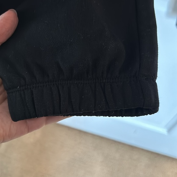 Athleta Black Bounce Back Jogger Size Large - Picture 5 of 9